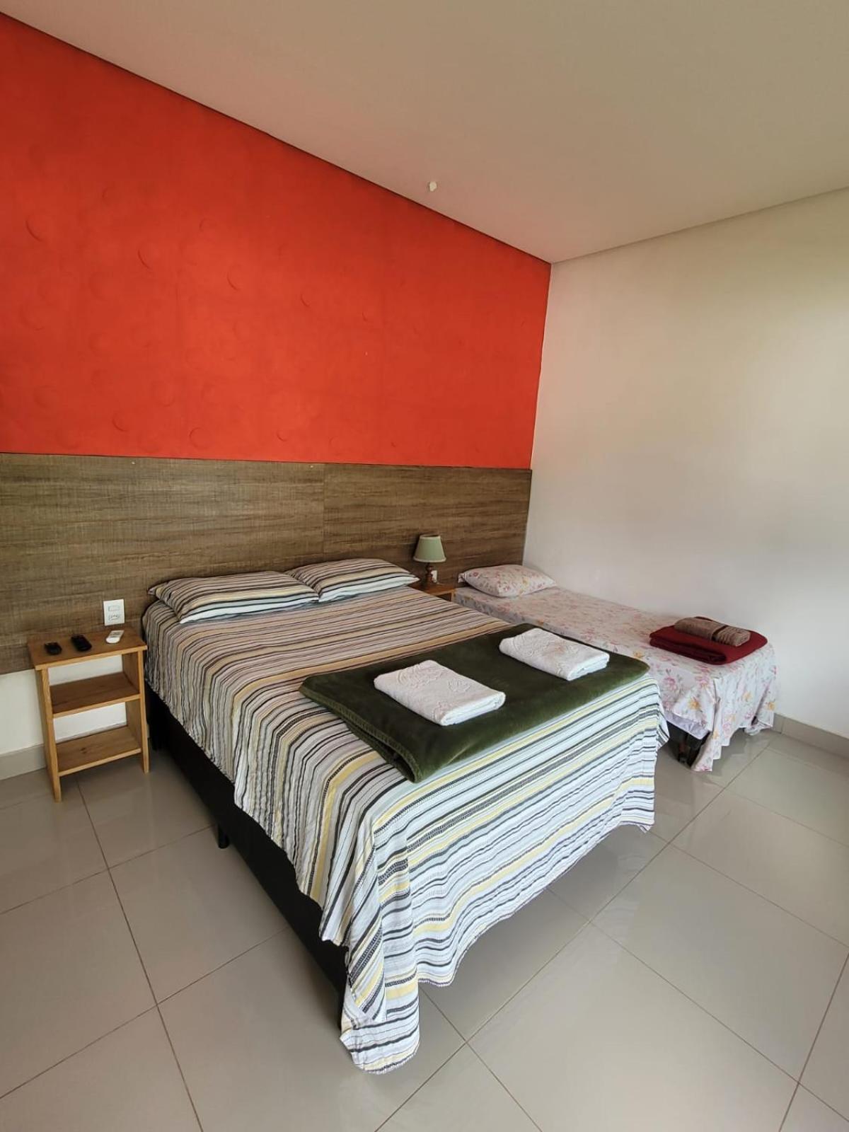 Pousada E Hostel Paraiso Capitolio Ngoại thất bức ảnh